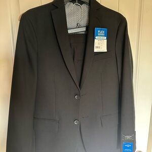 Haggar Flex Series Black Suit